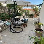 Jakov & Antonia Heritage Estate Hvar Town