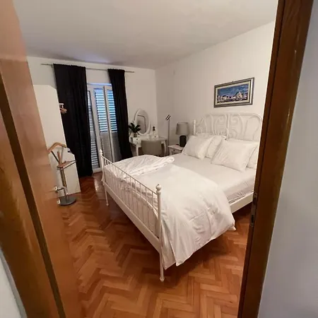 Apartment Jakov & Antonia Heritage Estate