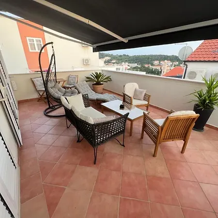 Jakov & Antonia Heritage Estate