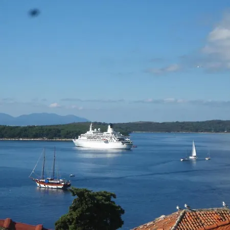 Jakov & Antonia Heritage Estate *