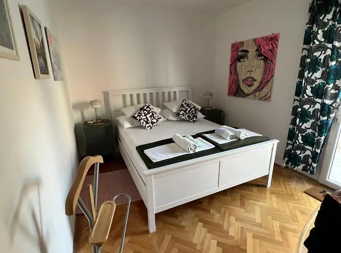 Jakov & Antonia Heritage Estate *