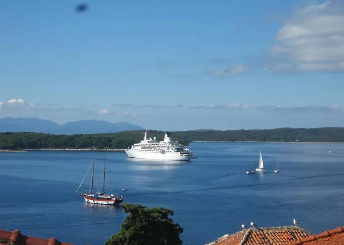 Jakov & Antonia Heritage Estate *