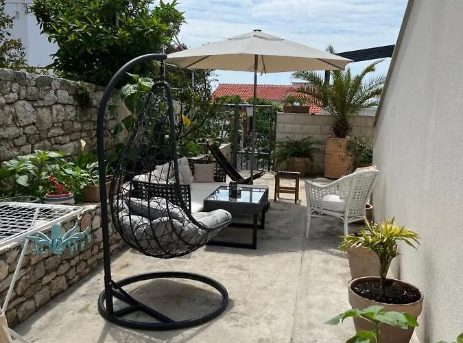 Jakov & Antonia Heritage Estate Χβαρ