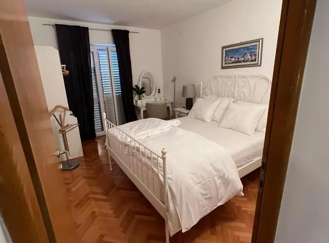 Διαμέρισμα Jakov & Antonia Heritage Estate