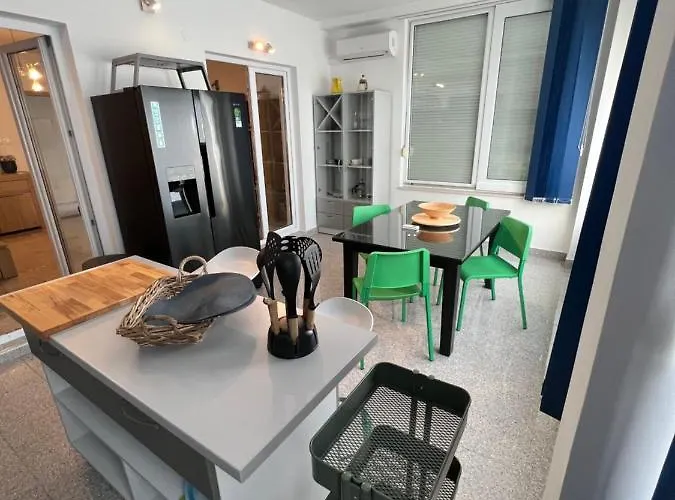 Jakov & Antonia Heritage Estate Χβαρ